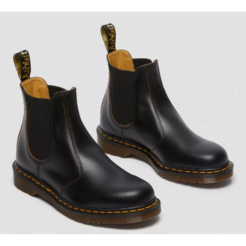 Dr Martens 2976 Vintage Chelsea Boots
